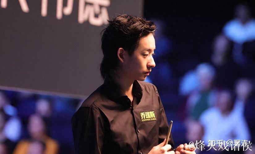 斯诺克英锦赛:吴宜泽与庞俊旭齐齐晋级 成功进入16强 斯诺克英锦赛:吴宜泽与庞俊旭齐齐晋级 成功进入16强